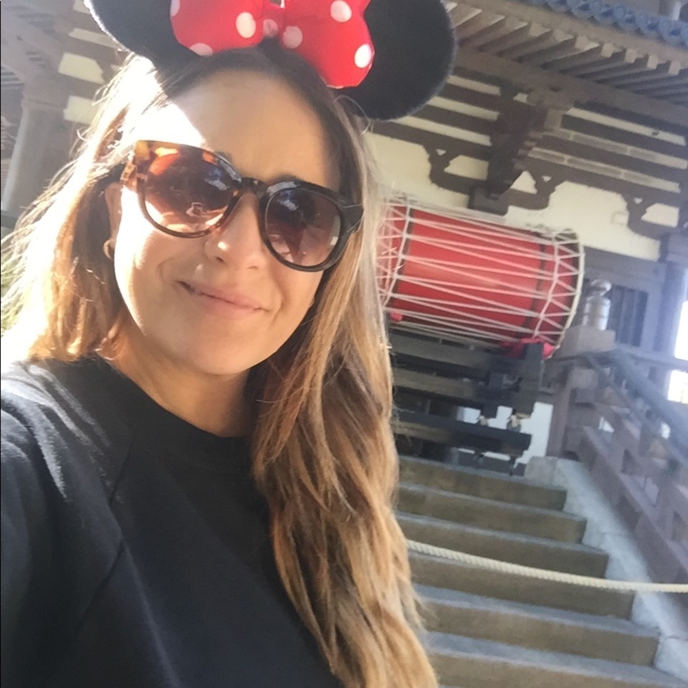 Meet your Posher, Stephanie